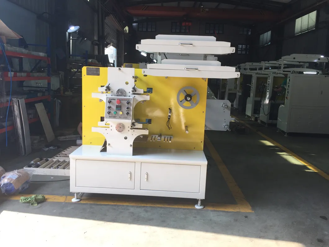 (JR-1221) Garment Flexo Fabric Label Printing Machine Price on Sale